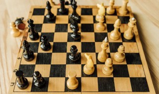 国际象棋的规则和走法和摆法 国际象棋的规则和走法