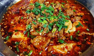 牛肉片烫火锅怎么做好吃又嫩 牛肉片烧火锅应该怎么做