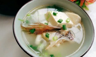 鱼头豆腐汤的做法窍门 做鱼头豆腐汤怎么做