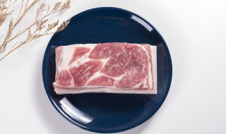 冰箱里冷冻的肉可以放多久（冰箱里冷冻的肉可以放多长时间）