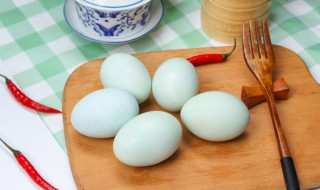 生的咸鸭蛋可以放冰箱吗 咸鸭蛋可以放冰箱吗