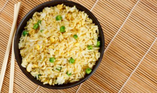 用剩米饭做炒饭既简单又好吃 剩米炒饭怎么做