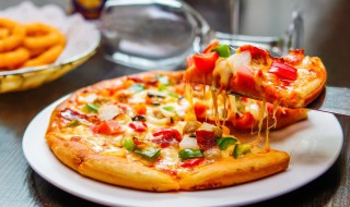 什么样的披萨既简单又好吃 披萨怎么做最简单而且还好吃