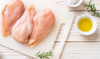 鸡胸肉水开放下煮几分钟能熟 鸡胸肉在水里煮多久能熟