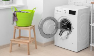 新洗衣机第一次使用油污怎么清洗 新买的洗衣机清洗