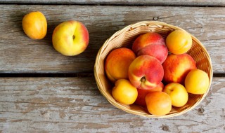 桃子能放冰箱保鲜吗 桃子能放在冰箱里保鲜吗