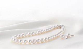 如何挑选珍珠项链 如何挑选珍珠项链珠子大小