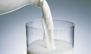 如何挑选纯牛奶（如何挑选纯牛奶 教你八个步骤(转载）