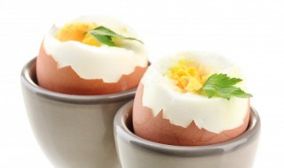 鸡蛋放在冰箱中能保鲜多久（鸡蛋放在冰箱里保鲜能放多久）
