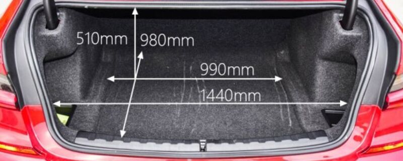 宝马3系后备箱尺寸大小
