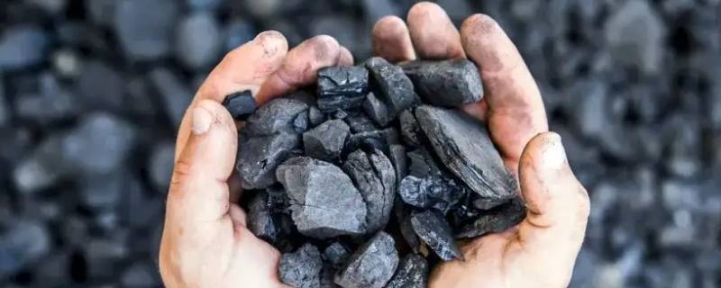 高炉炼铁焦炭的作用是什么 高炉炼铁焦炭的作用是什么化学方程式