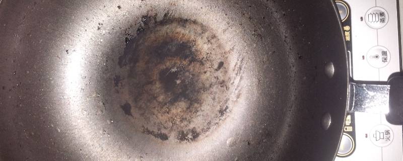 火碱能去除锅底黑垢吗 锅底的黑垢能用火碱洗掉吗?