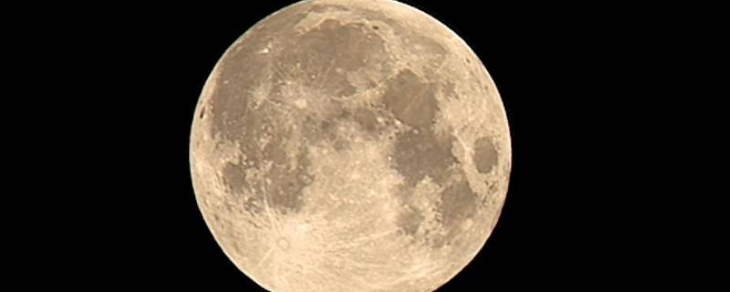 为什么月亮有时特别亮 月亮比平时亮什么原因