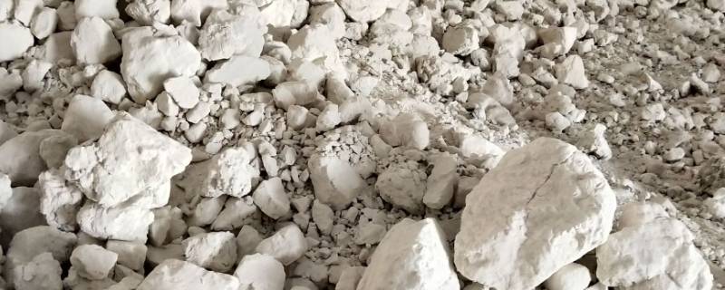 石灰除湿一般一次可以用多久 生石灰除湿多久有效果