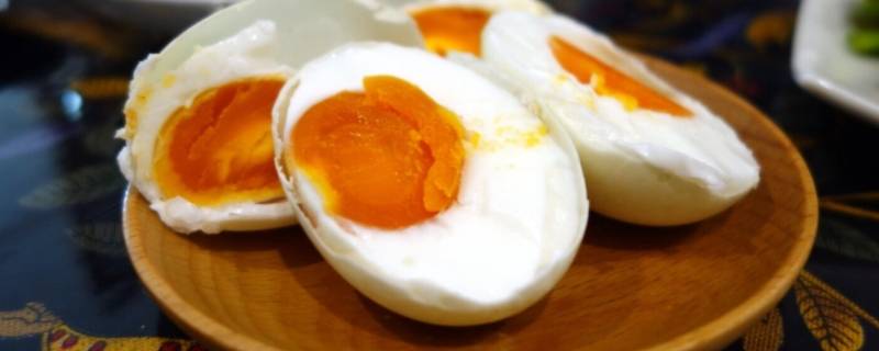 鸭蛋怎么腌制出油好吃视频讲解 鸭蛋怎么腌制出油好吃