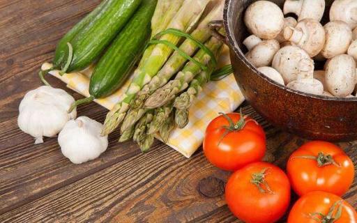 老年人吃什么菜降血压 6种降压的蔬菜