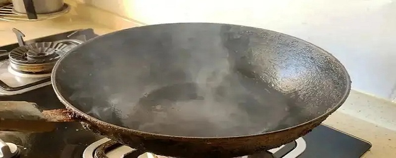 铁锅怎么老是擦出黑的
