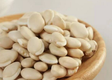 吃白扁豆有什么好处 吃白扁豆有什么好处和坏处