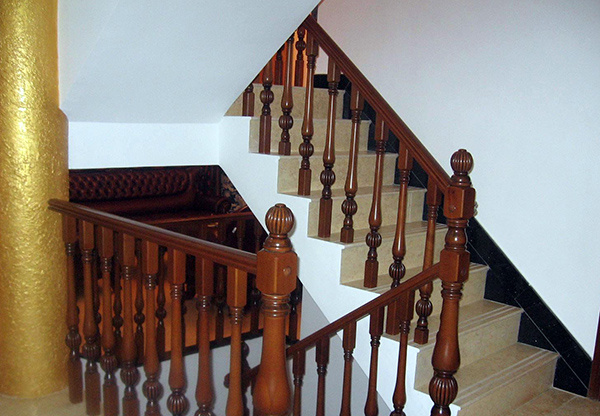 家用楼梯选购方法 家用楼梯选购方法图解