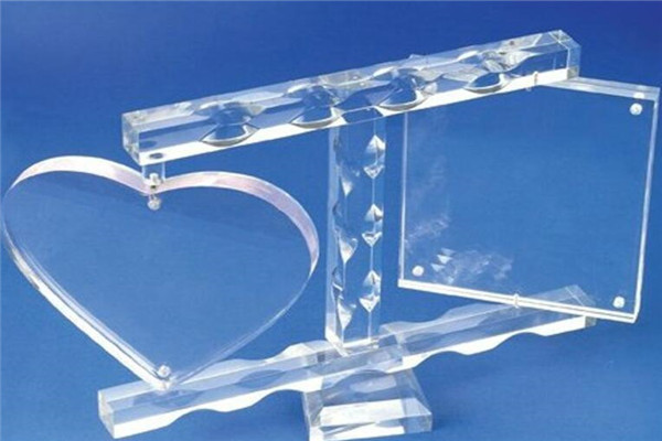 有机玻璃是什么材料 有机玻璃是什么材料类型