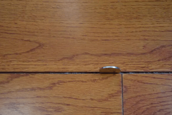 木地板为什么会出现缝隙 木地板为什么会出现缝隙呢