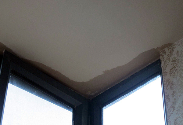 窗户漏水是哪些原因造成的（窗户漏水是哪些原因造成的视频）