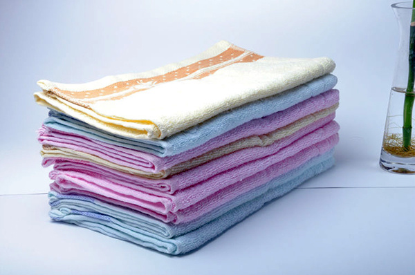 木纤维毛巾和竹纤维毛巾区别 竹纤维毛巾和木纤维毛巾的区别