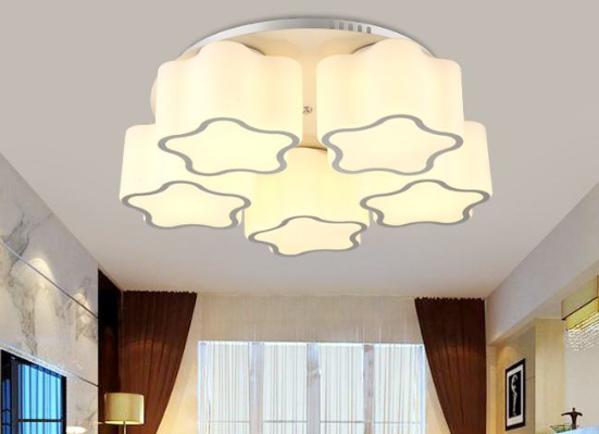 客厅灯具选多大的好 客厅灯一般买多大的合适