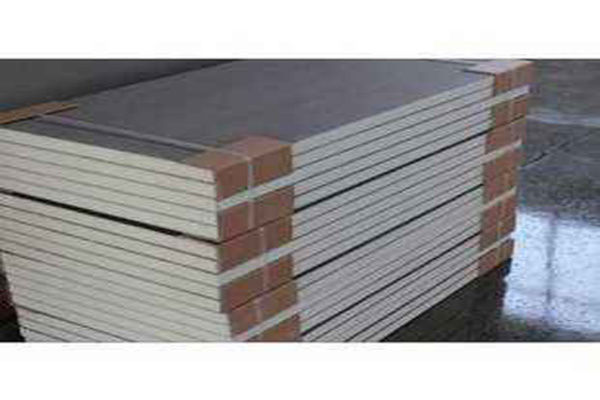聚氨酯保温板和挤塑板哪个好 聚氨酯保温板对人体有害吗 聚氨酯保温板施工流程