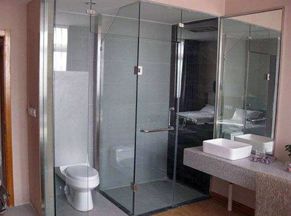 冬季怎能不懂浴室门保养?浴室门保养方法