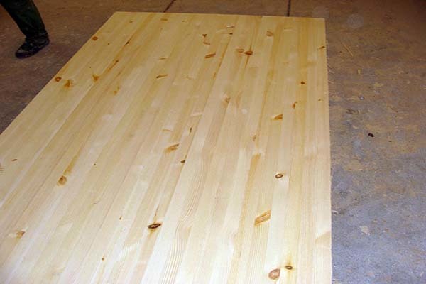 实木指接板味道太大了 实木指接板和实木多层板哪个好 指接板和直拼板哪个环保