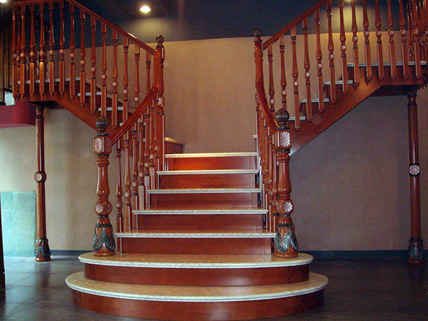 别墅整体楼梯的选购方法是什么呢 别墅整体楼梯的选购方法是什么