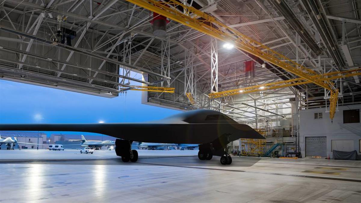 美国新一代隐形轰炸机B-21将问世，每架约20亿美元，将执行核任务