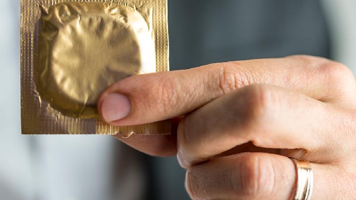 购买哪种类型避孕套安全性高些 购买哪种类型避孕套安全性高
