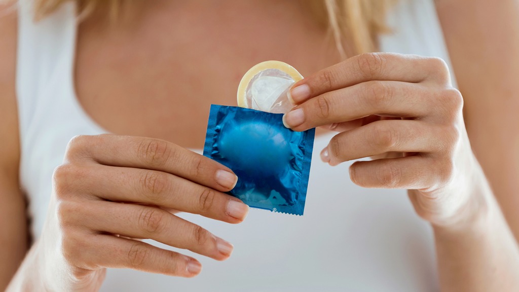 和谐性生活从科学避孕开始，正确使用避孕套要注意这几个方面