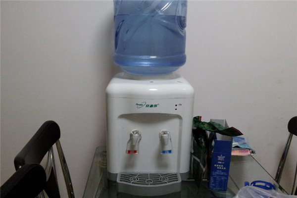饮水机怎么清洗水垢 饮水机怎么清洗水垢视频