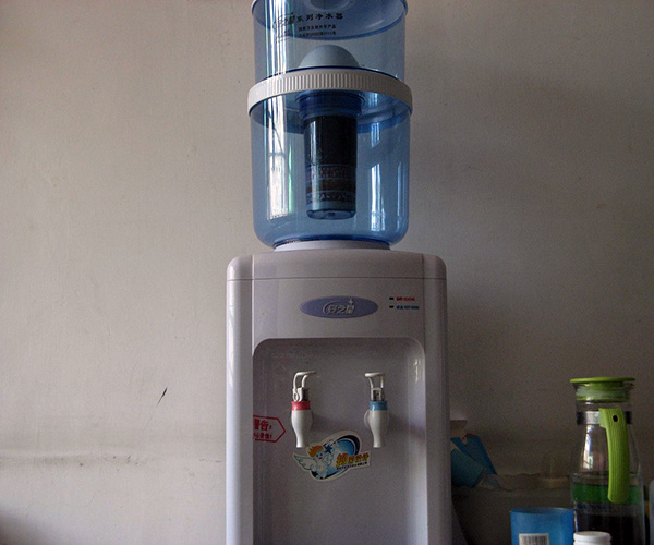 饮水机的清洗方法 饮水机清洗多少钱一台