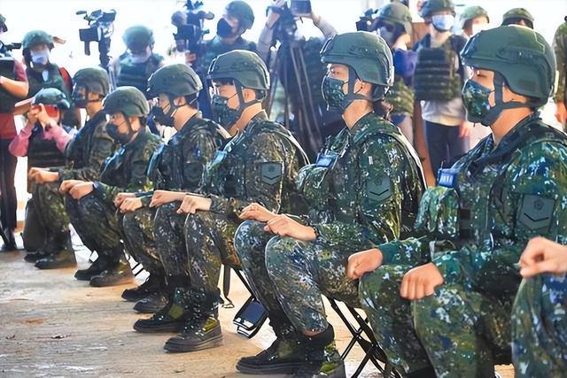 台当局将义务兵服役期延长至1年 台湾兵役期