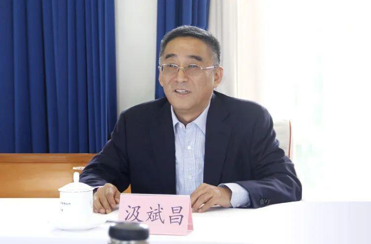 新年首虎青岛政协主席落马，经济领域工作多年曾掌舵鲁信集团