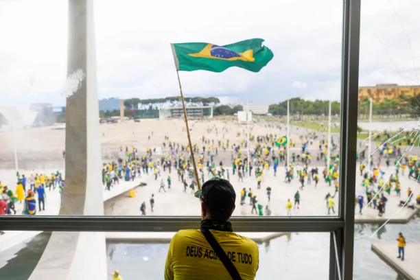 巴西骚乱“很美国”，三个信号耐人寻味！