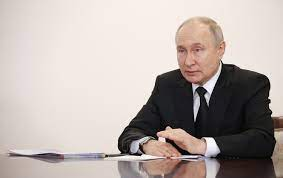 普京称赞俄军对乌攻势出现“积极态势”：一切都在按计划发展