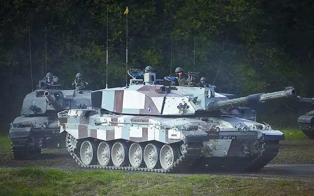 德国坦克进入乌克兰 德军在乌克兰