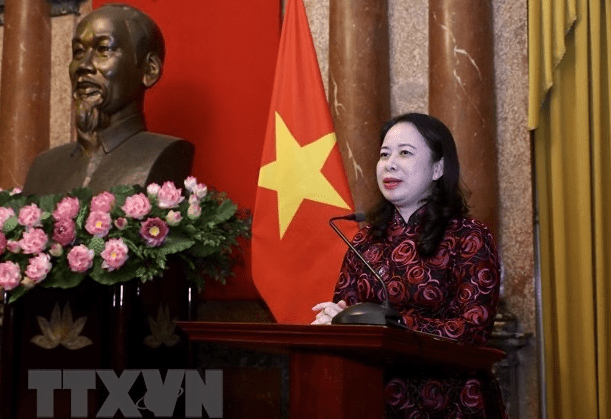 越南国家副主席武氏映春担任代理主席，直至国会选出新国家主席
