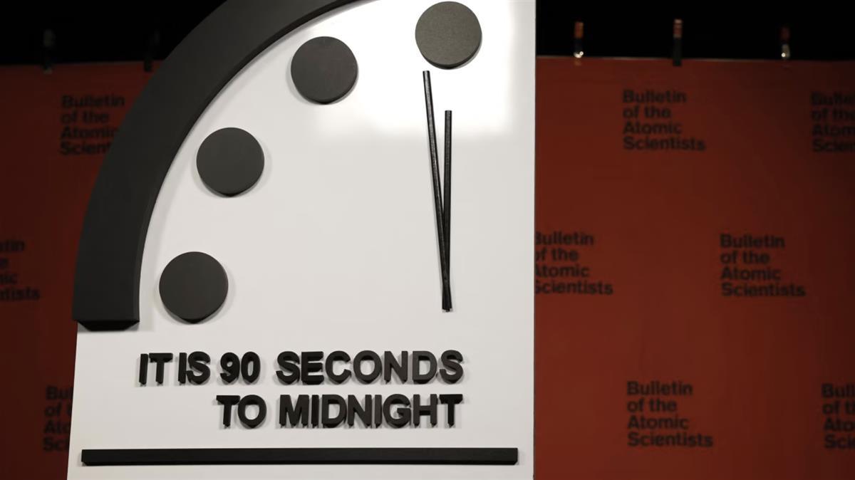 受俄乌冲突影响，世界“末日时钟”再拨快10秒，仅剩90秒