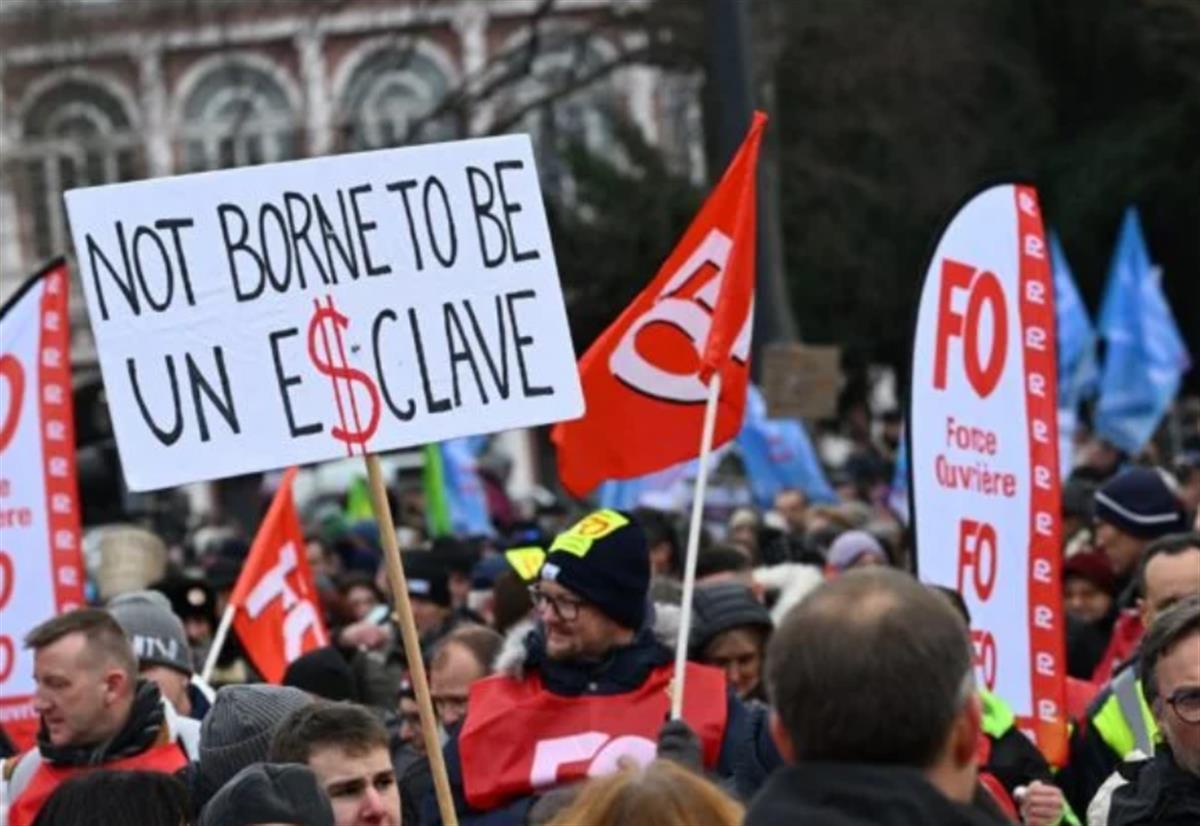 127万人罢工创28年来新高，谁将赢得法国养老金改革之战？