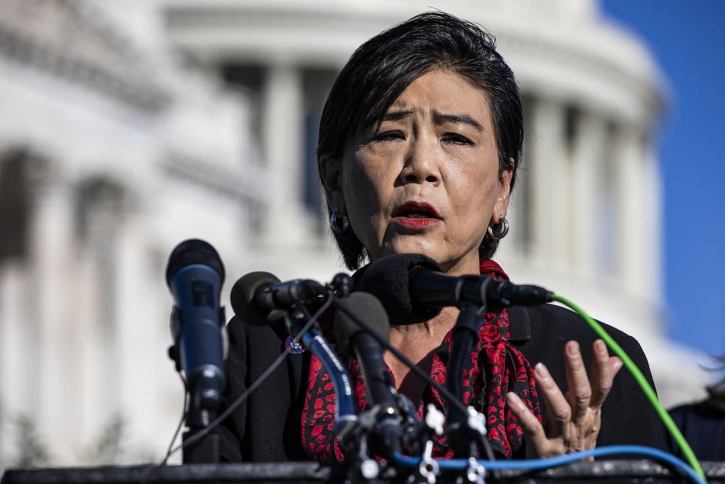 美右翼议员故意发表极端言论，质疑华裔女议员“对美国忠诚度”
