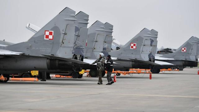 波兰将向乌提供4架米格-29战机 波兰空军米格29战斗机