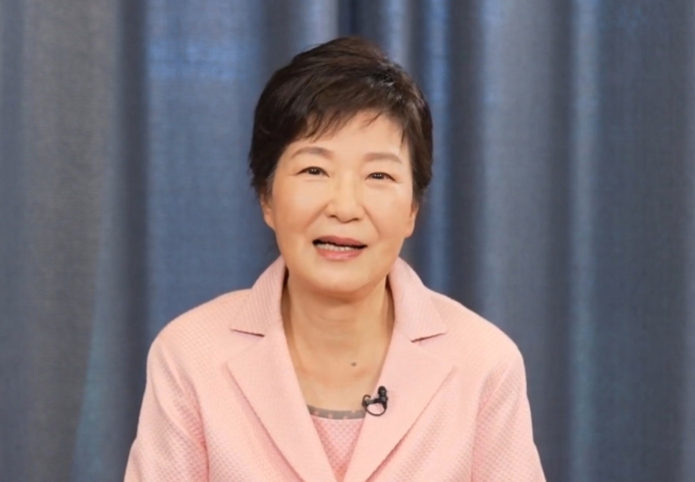 韩媒：幕僚称朴槿惠将重新开始对外活动，并否认“痴呆论”等说法