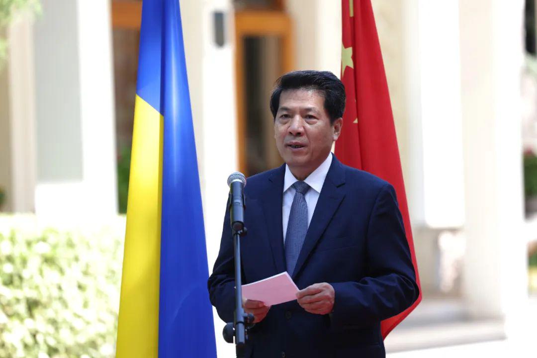 乌总统泽连斯基会见中国政府欧亚事务特别代表李辉