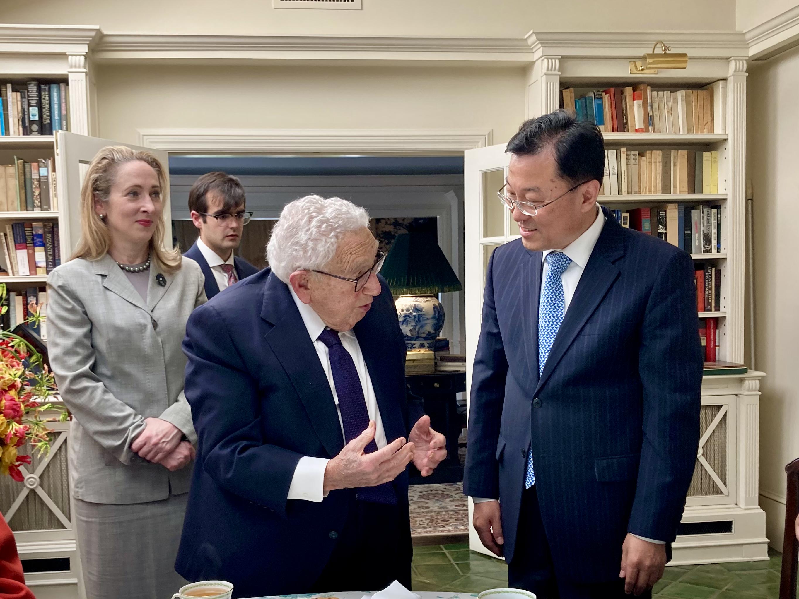 中国驻美大使谢锋会见美国前国务卿基辛格